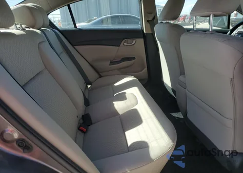 2015 Honda Civic Lx z USA, uszkodzony, nr VIN 19XFB2F54FE298216